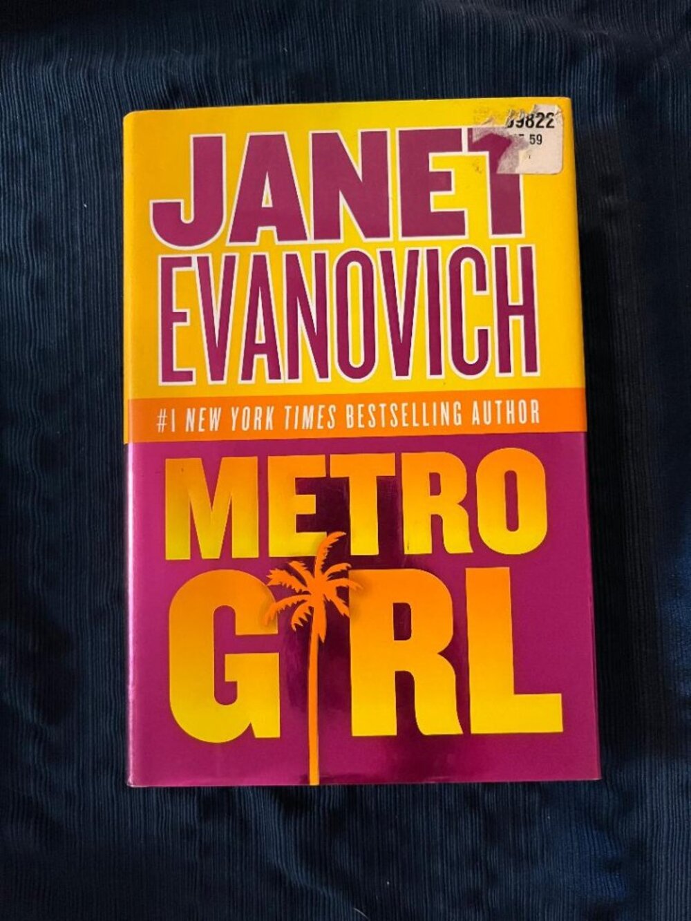 Metro Girl by Janet Evanovich - First Edition